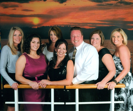Joe and Ines Stewart with five of their seven daughters L-to-R Kristin, Veronica, Nicole, Rachael, and Suzanne on a Key West-Cozumel cruise March 2011.